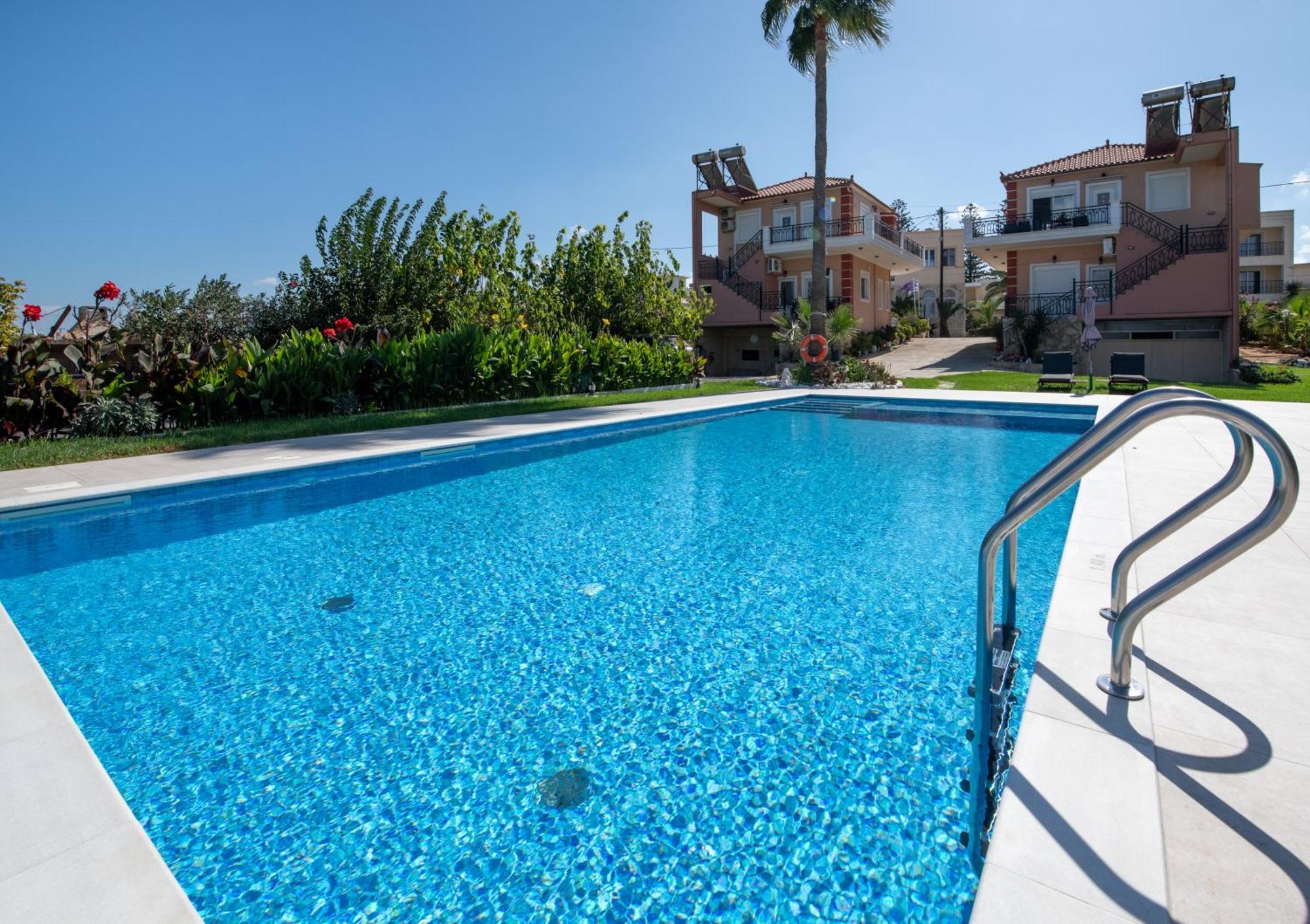 Socrates Holidays Apt. 2 With Pool Near The Beach Platanés Exterior foto